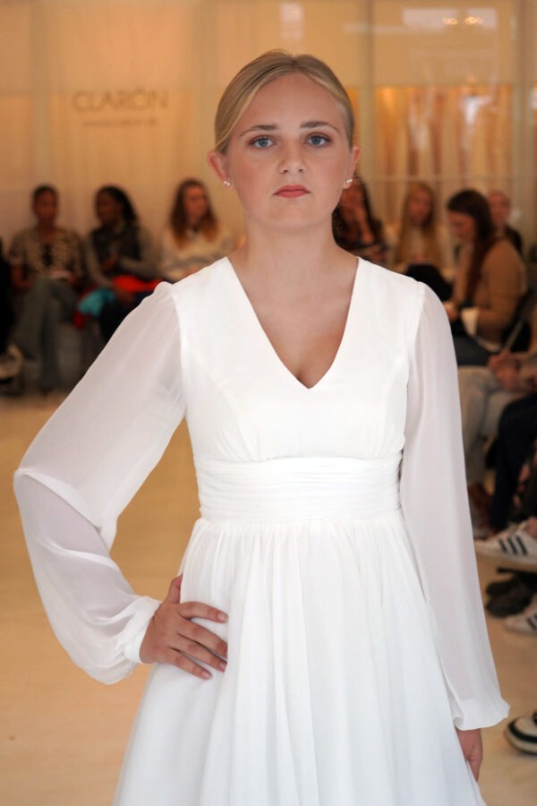 Konfirmationskjole Modeshow 2025 - Model 7